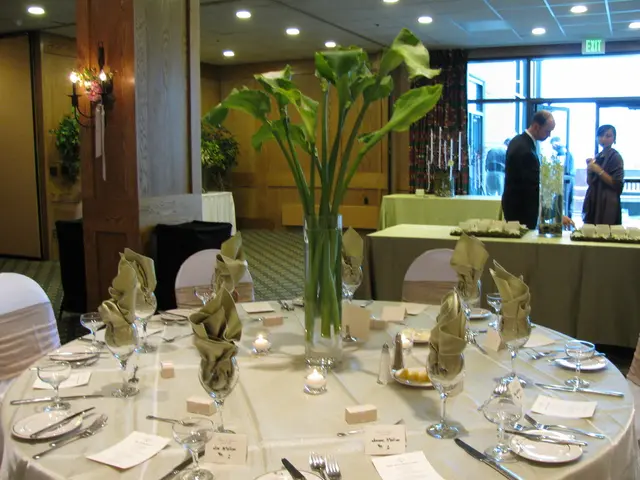 Vegas Job Market Struggles, Jobless Rates Increase Alongside Escalating Room Prices